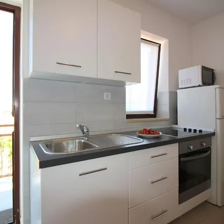 Ferienwohnung Andrea Mit Meerblick, Balkon Mit Gartenmobeln, Strandnah, Ruhige Lage Апартаменты *